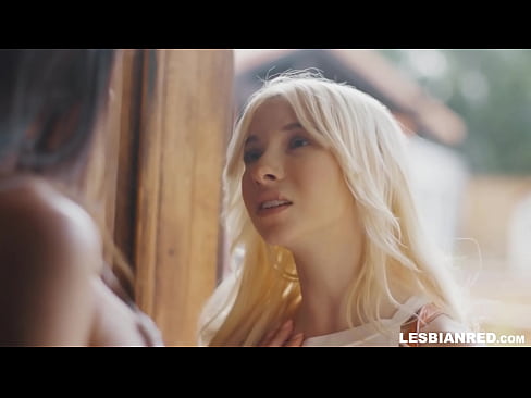 ❤️ Nighean a 'tighinn dhachaigh beagan mhìosan an dèidh sin agus a' crìochnachadh suas ag ithe a h-stepmom's pussy Pornografach  leinn gd.hentai-id-tv.ru ❤