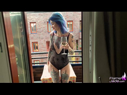 ❤️ Nighean uamhasach a’ suirghe le gulp agus a’ fuineadh gu dòrainneach fon adhar fhosgailte Pornografach leinn gd.hentai-id-tv.ru ❤